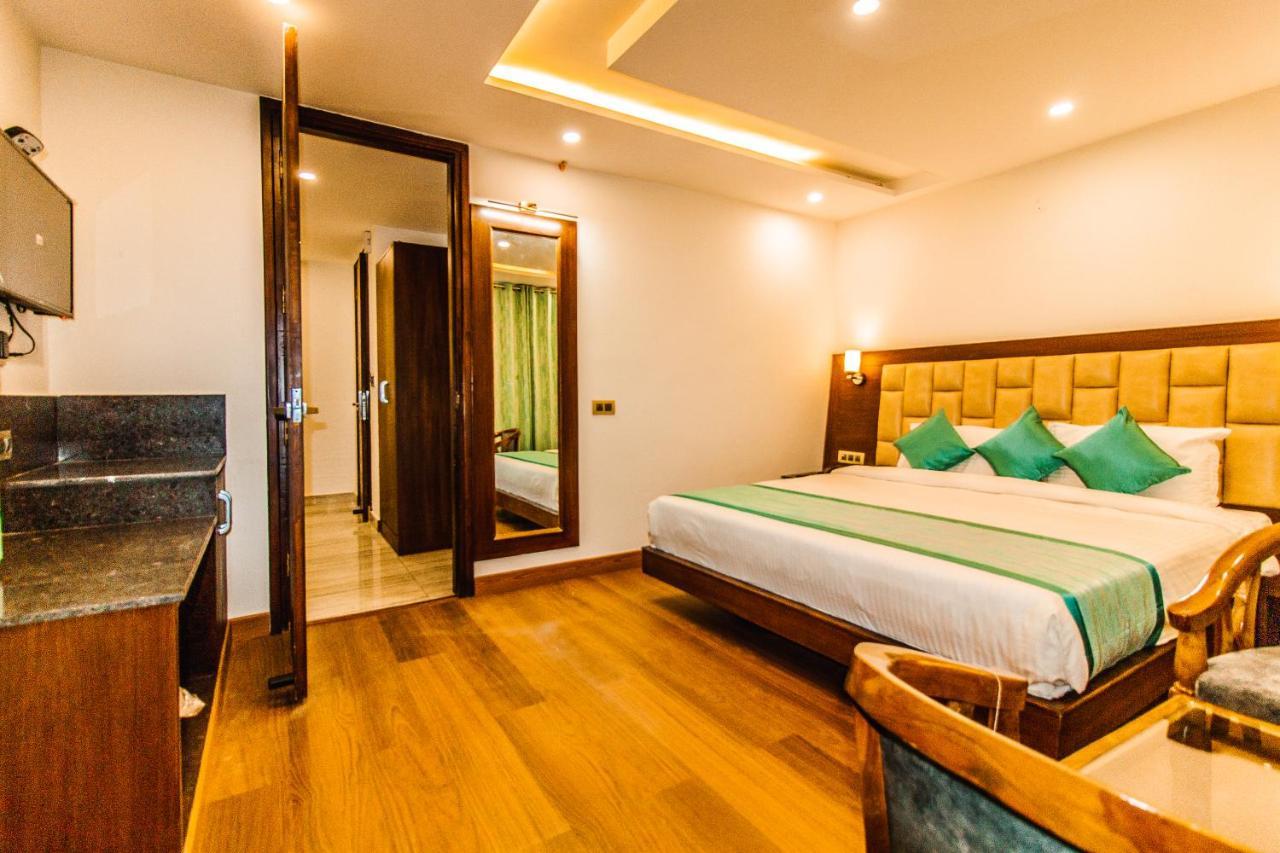 Misty Mountain Manali Hotel ภายนอก รูปภาพ