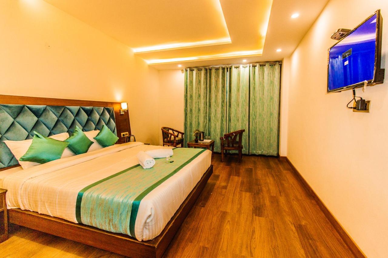 Misty Mountain Manali Hotel ภายนอก รูปภาพ