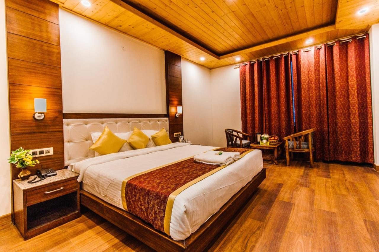 Misty Mountain Manali Hotel ภายนอก รูปภาพ