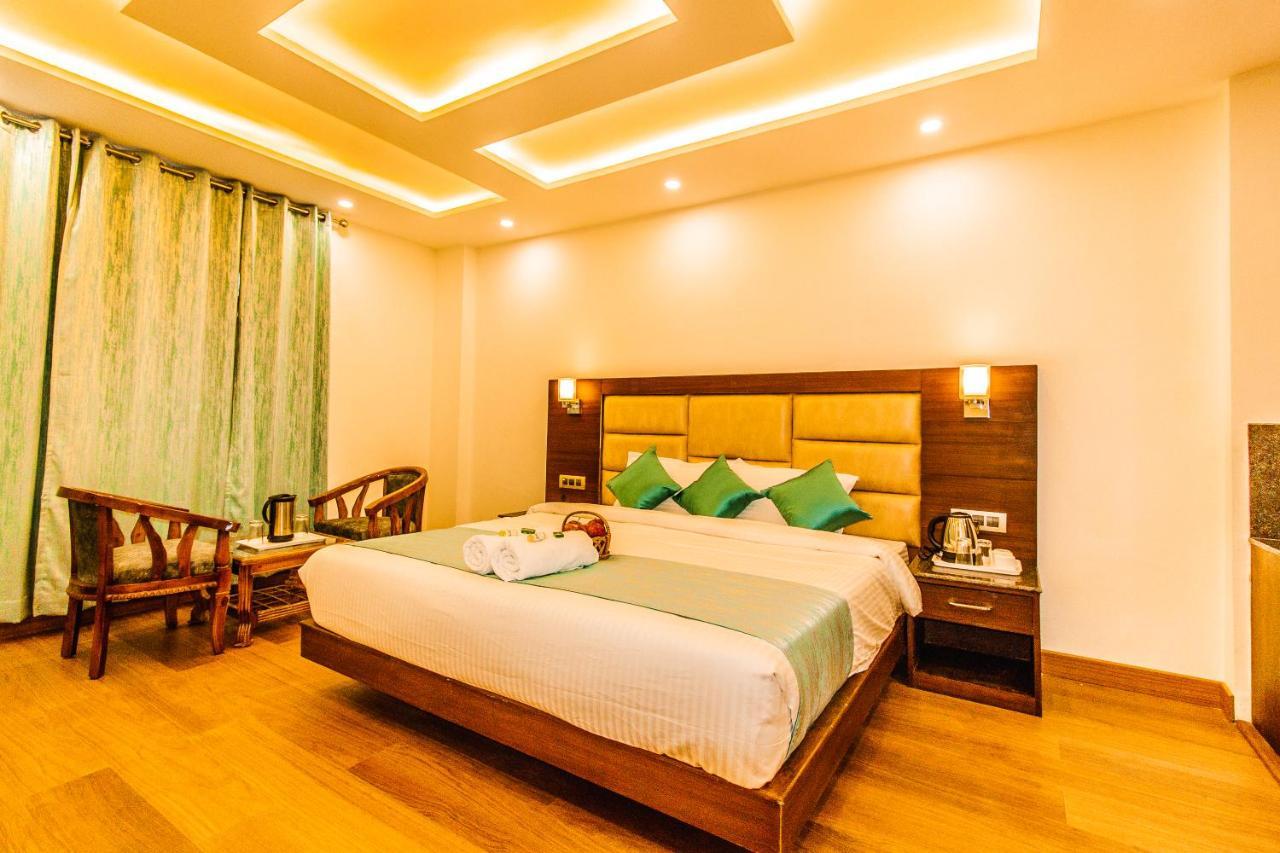 Misty Mountain Manali Hotel ภายนอก รูปภาพ