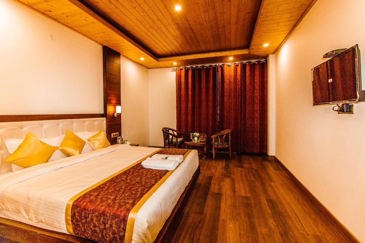 Misty Mountain Manali Hotel ภายนอก รูปภาพ